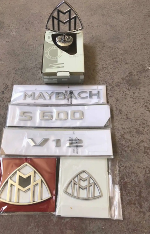 Комплект значков Maybach